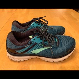 Brooks GTS 18 women’s 9.5